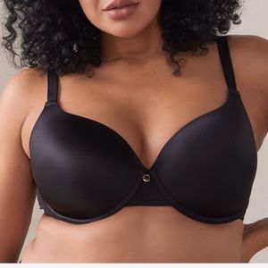 2 Ashley Graham Icon T-shirt Bras